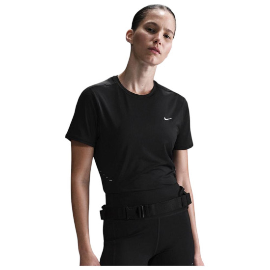 Nike Γυναικεία κοντομάνικη μπλούζα Dri-FIT Swift T-Shirt